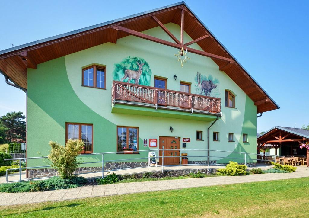 Restaurace A Penzion Kamenec Jilešovice Kültér fotó